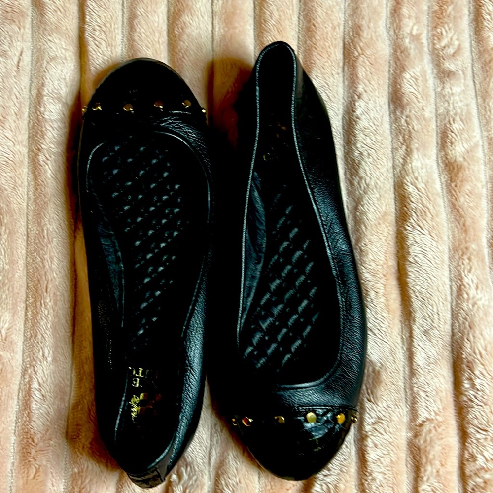 Brand New Vince Camuto Ballet Flats Size 7.5 Style Imina Reptile Print Toe.